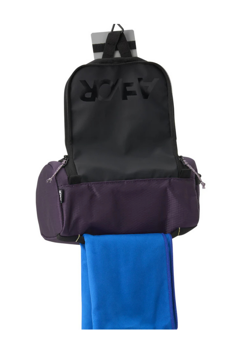 Aevor Wash Pack Proof toiletry bag