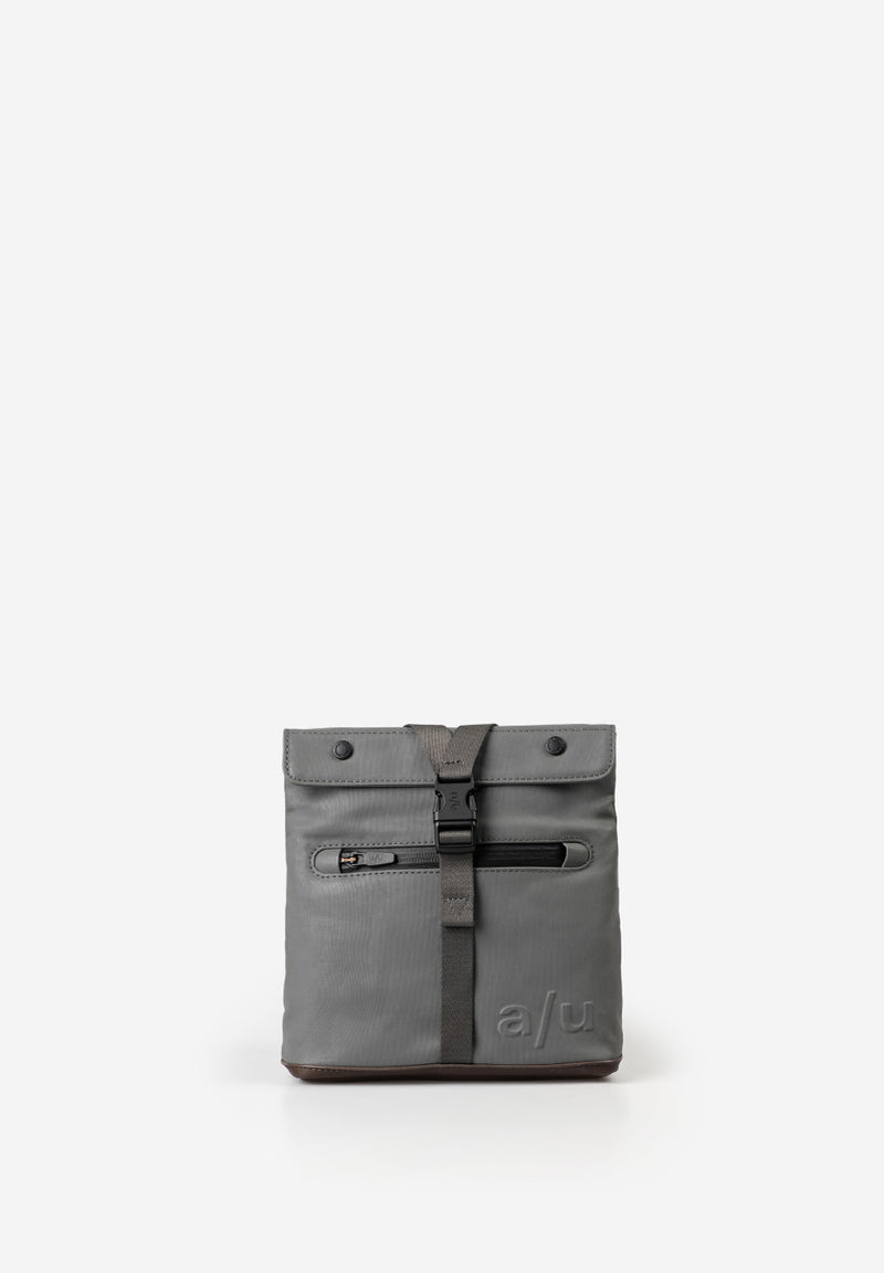 Aunts & Uncles Tsu belt bag