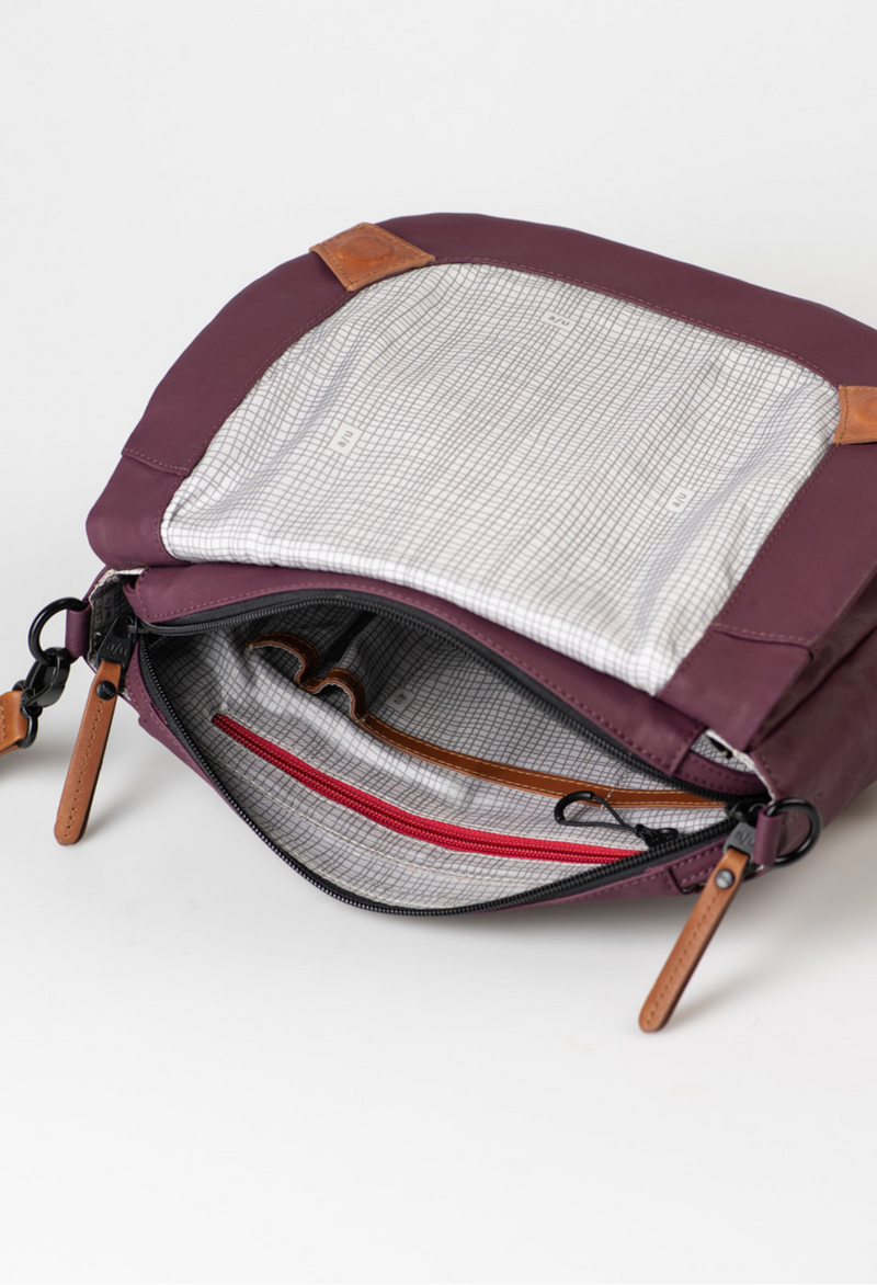 Aunts & Uncles Sendai Borsa a tracolla