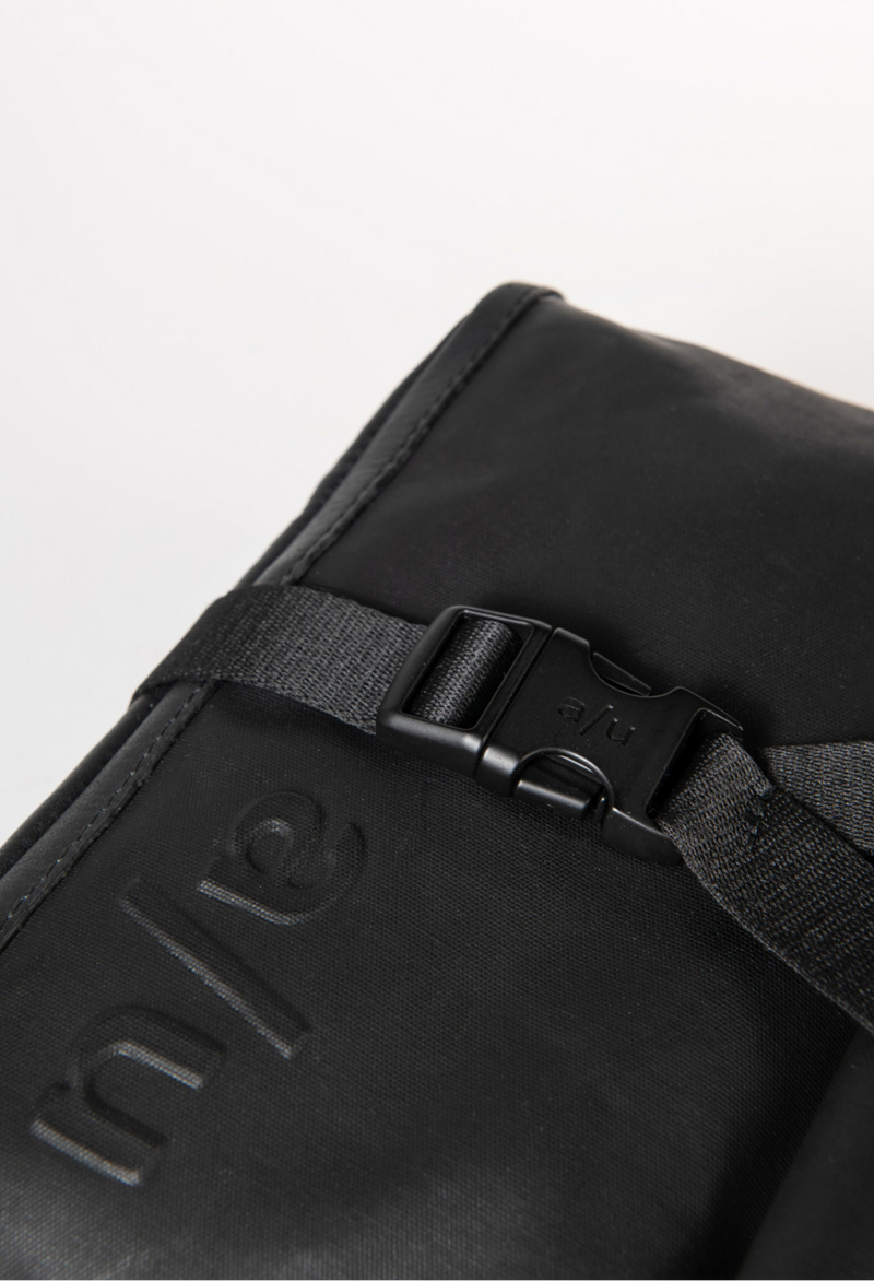 Aunts & Uncles Tsu belt bag