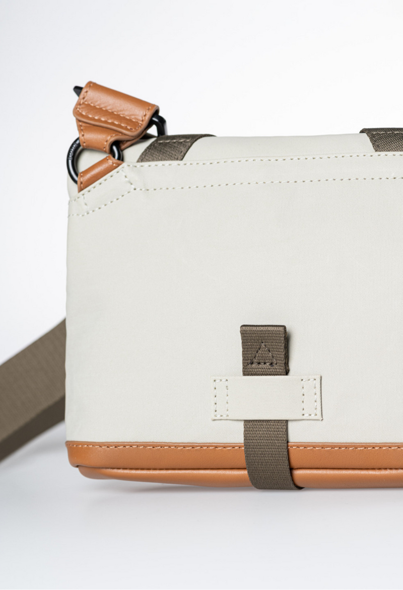 Aunts & Uncles Tsu belt bag