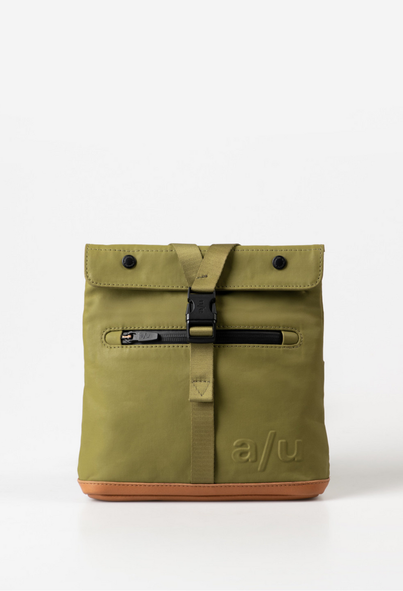 Aunts & Uncles Tsu belt bag