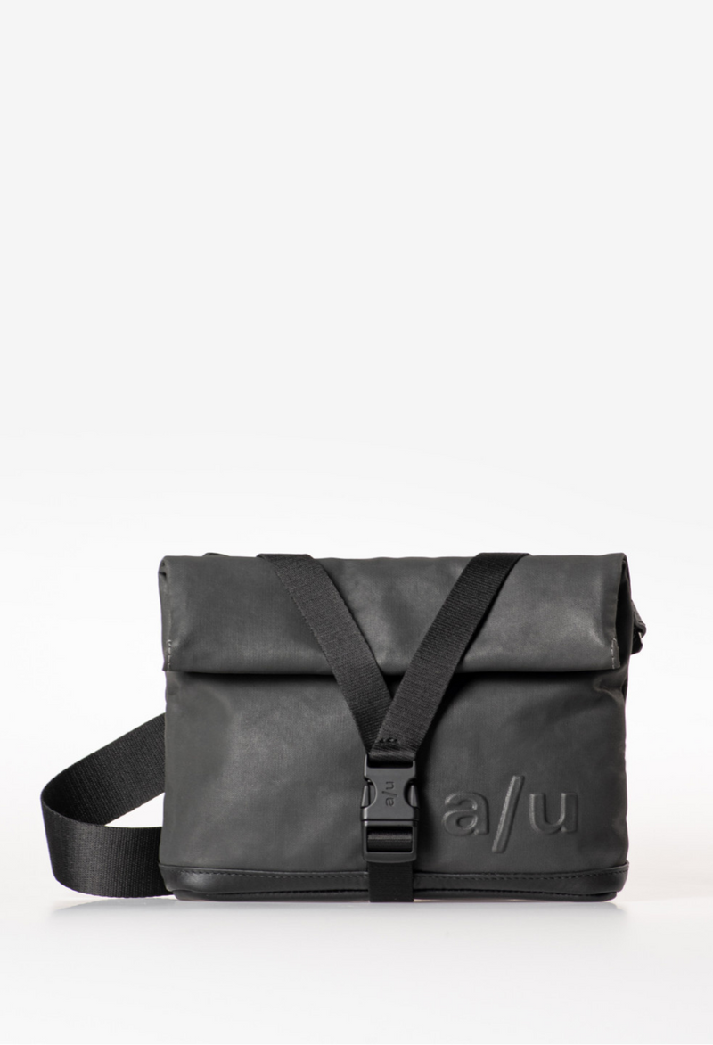 Aunts & Uncles Tsu belt bag