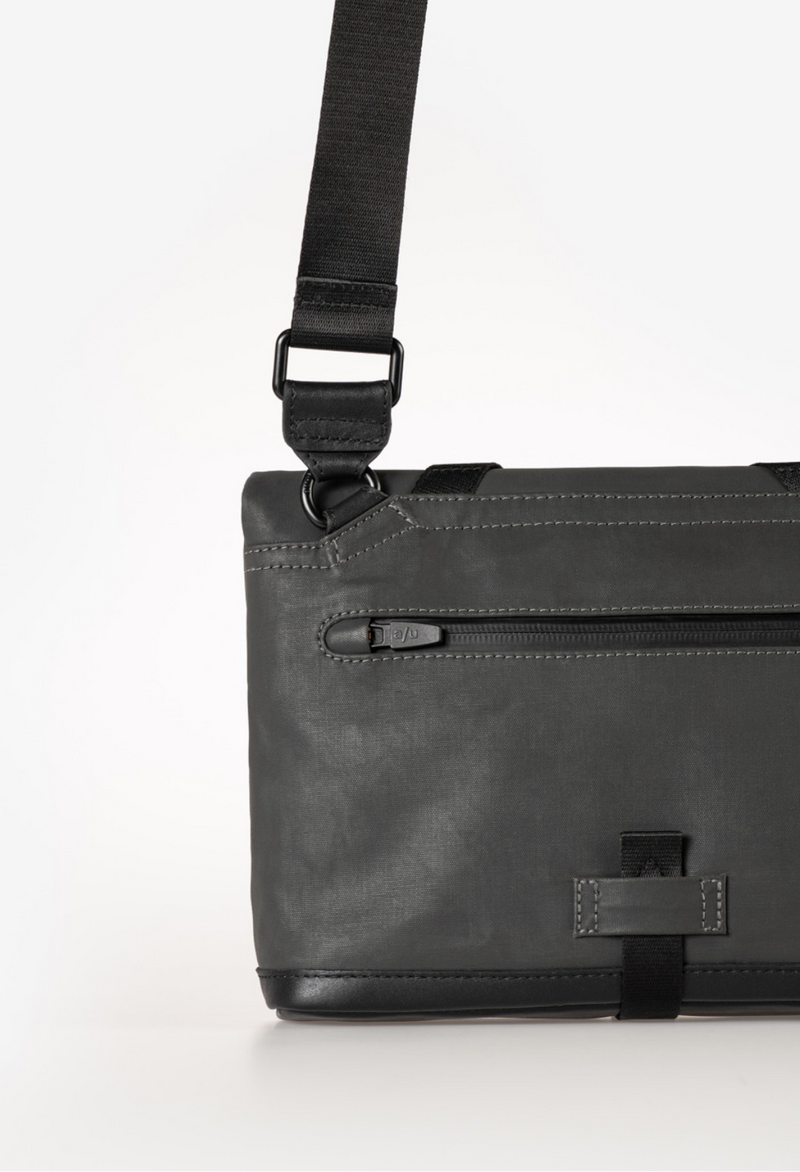 Aunts & Uncles Yao Flap Bag