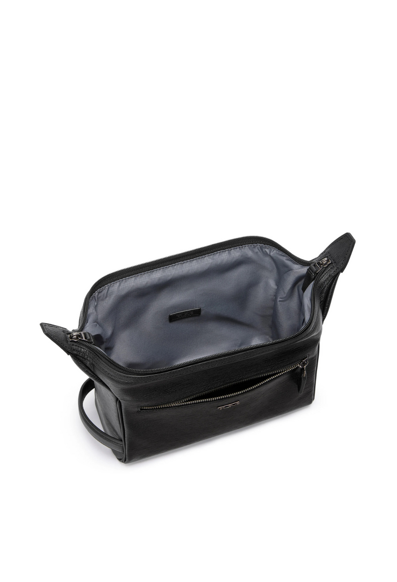 Tumi Travel Accessory toilettas