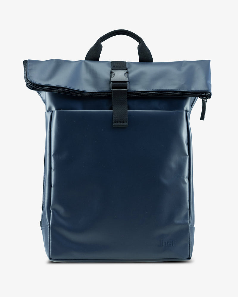 Jost Tolja con patta zaino