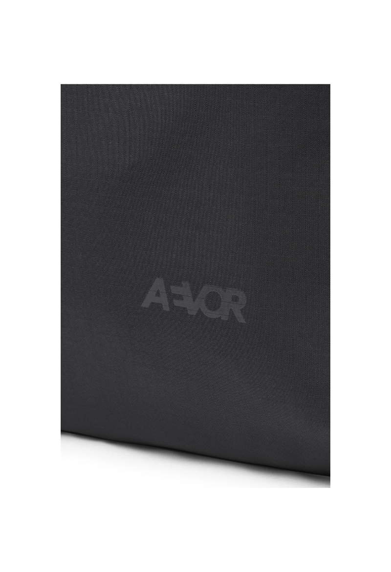 Bolso de hombro Aevor