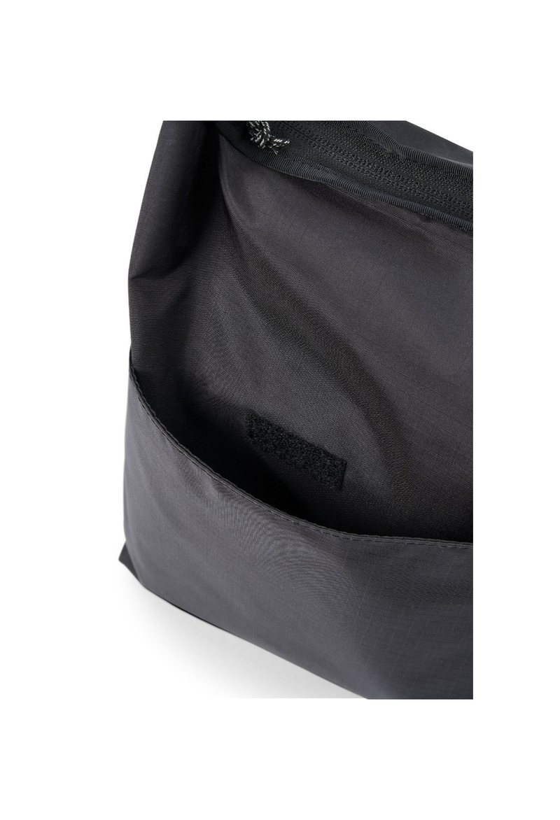 Bolso de hombro Aevor