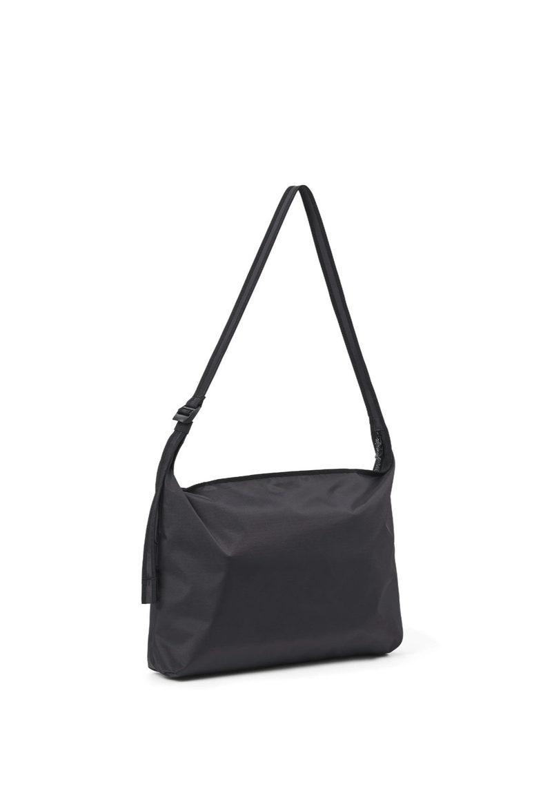 Bolso de hombro Aevor