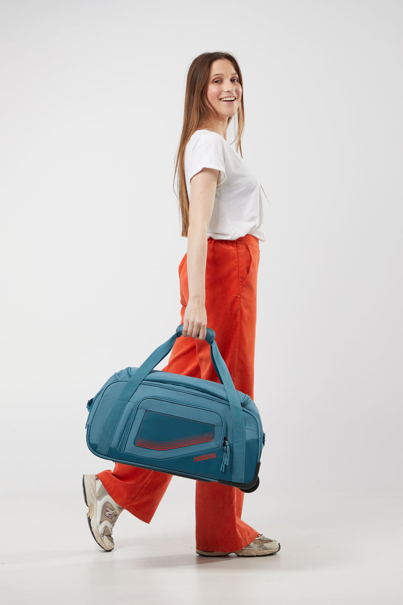 American Tourister City Racer travel bag with wheels