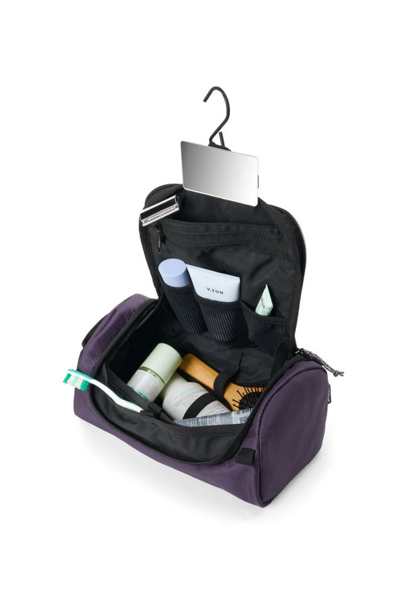 Aevor Wash Pack Proof toiletry bag