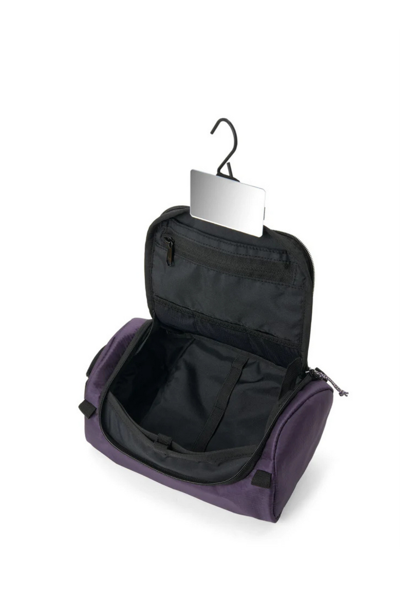 Aevor Wash Pack Proof toiletry bag