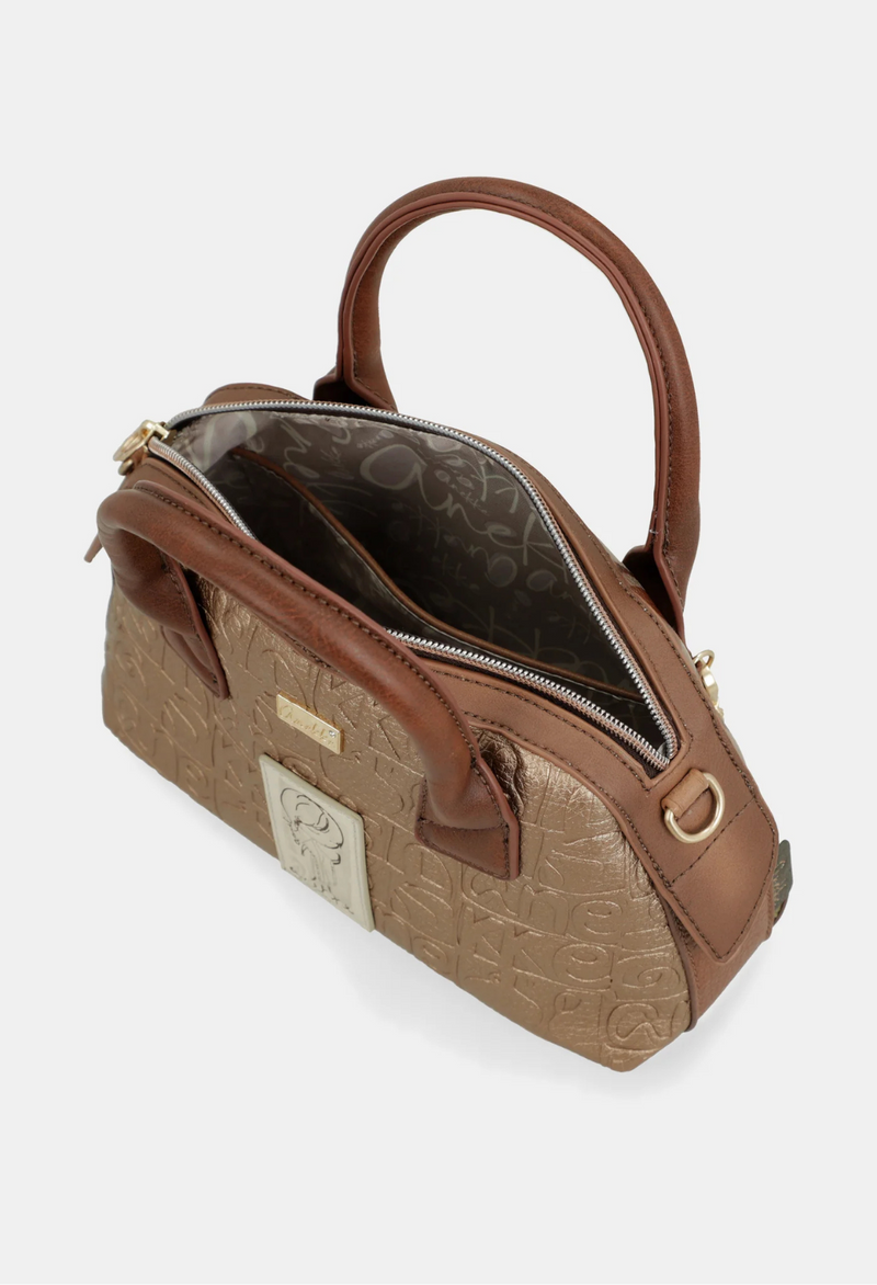 Anekke Amphora riemtas