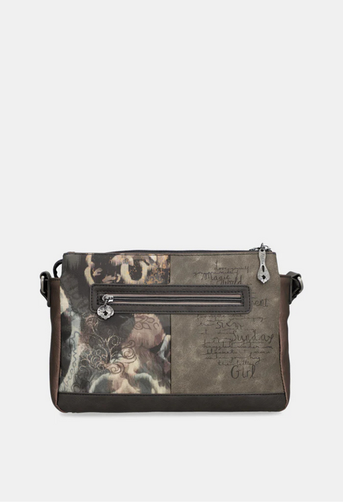 Brown/beige with pattern