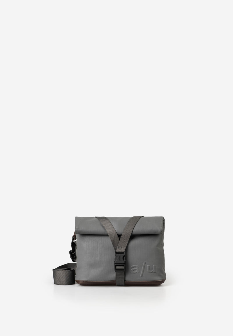 Aunts & Uncles Tsu belt bag