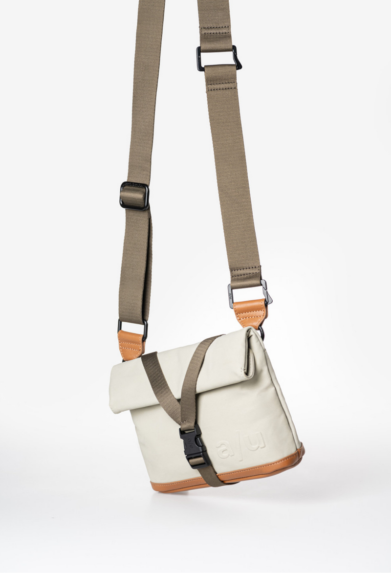 Aunts & Uncles Tsu belt bag