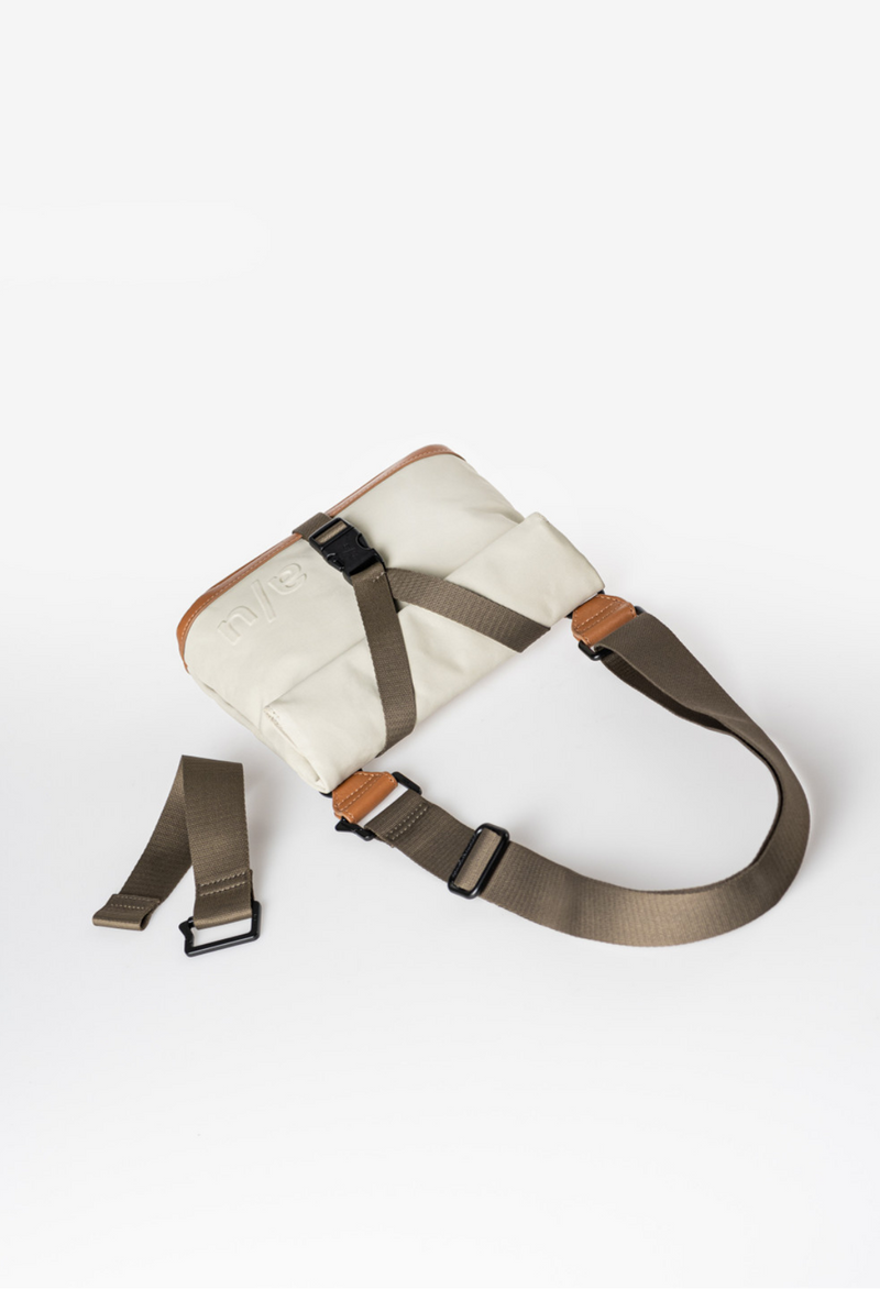 Aunts & Uncles Tsu belt bag
