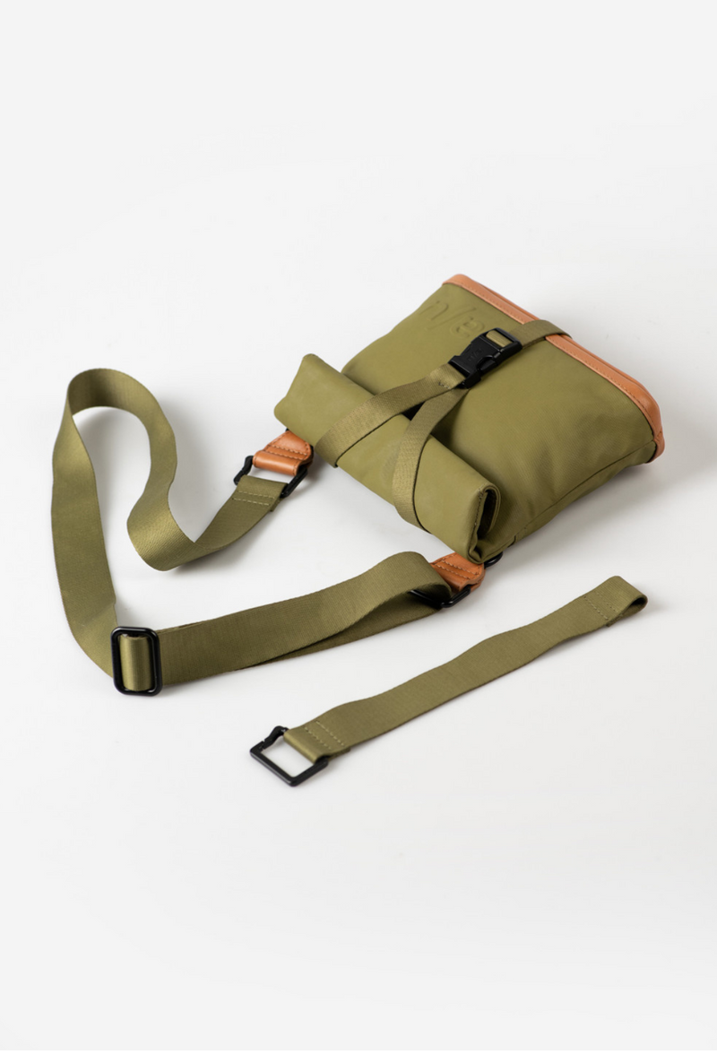 Aunts & Uncles Tsu belt bag