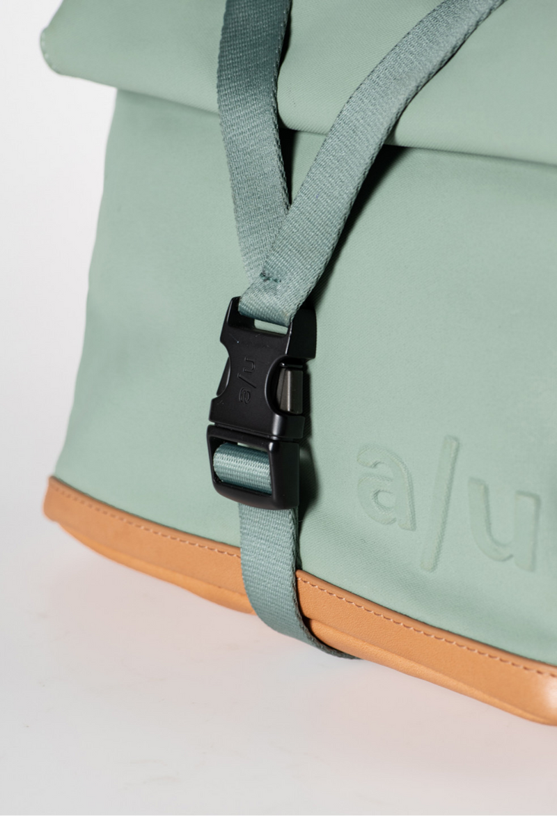 Aunts & Uncles Tsu belt bag