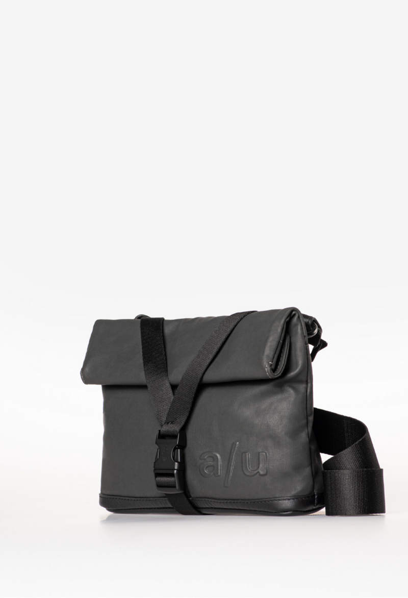 Aunts & Uncles Tsu belt bag