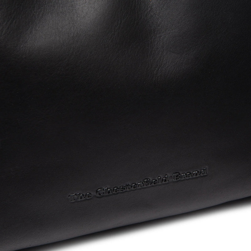 The Chesterfield Brand Skara zipper pocket