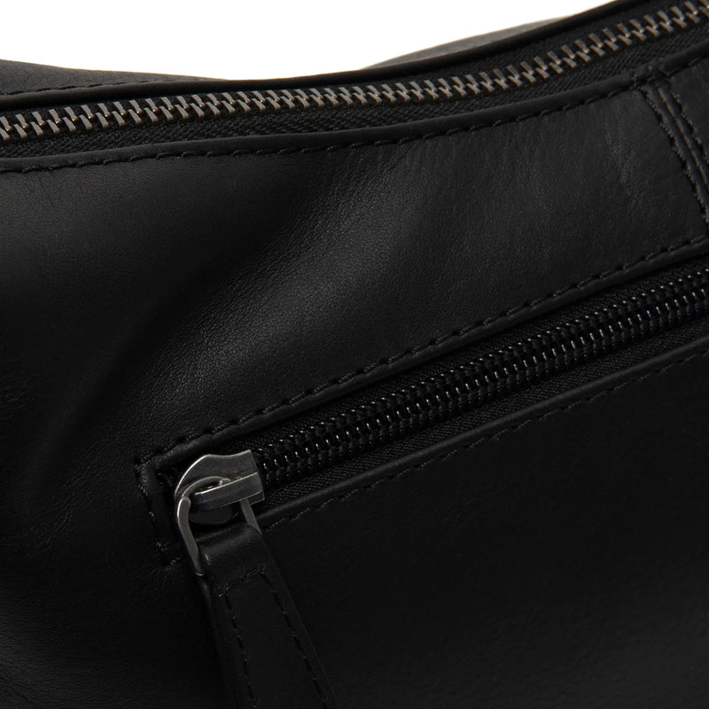 The Chesterfield Brand Skara zipper pocket