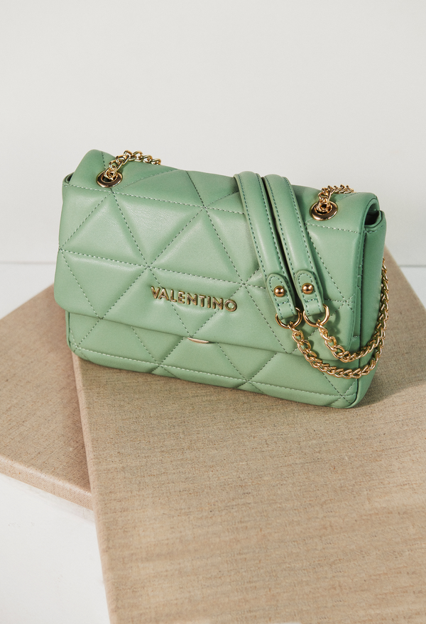 Valentino Bags, Umhängetaschen, Damen, weiß, schwarz, Logo-Print, gesteppt, elegant, modern, kontrastreich, nebeneinander