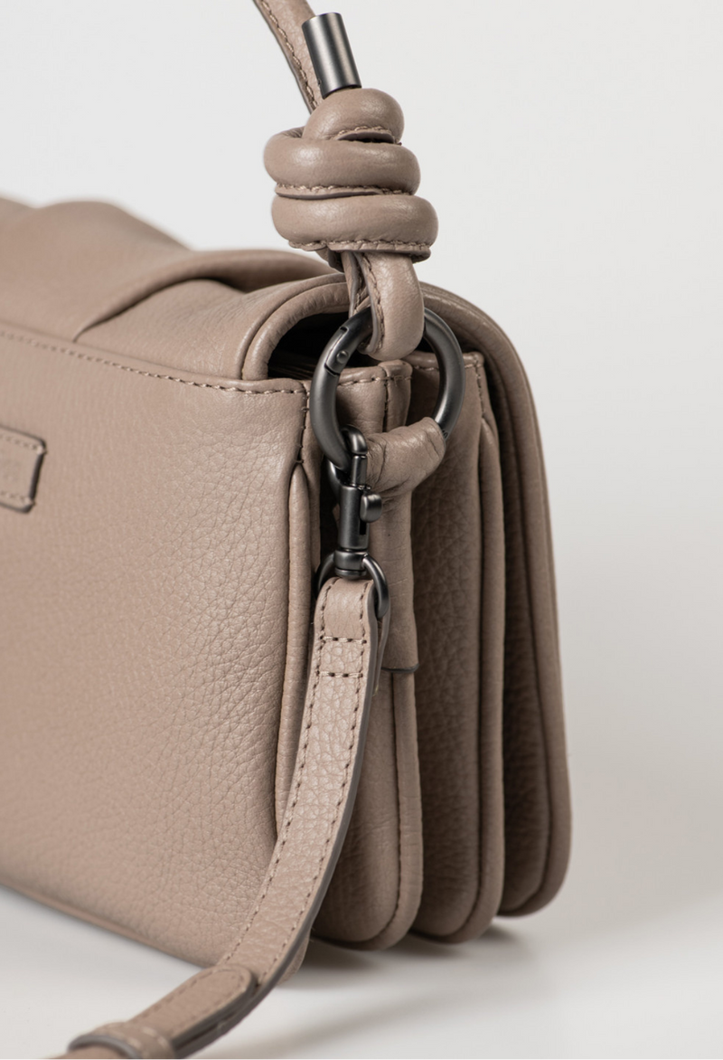 Aunts & Uncles Twinkle Flap Bag