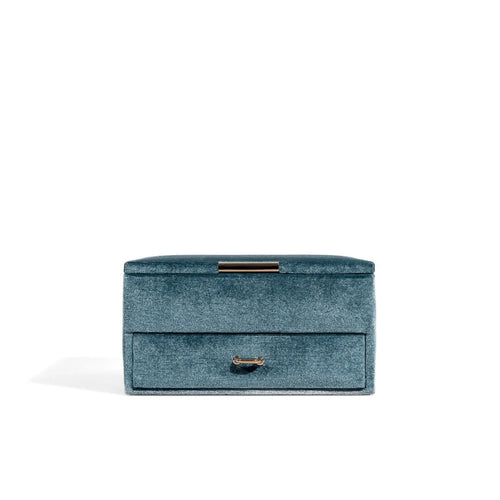 azzurro chiaro